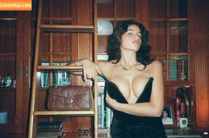 Isabella Carr photo #0290