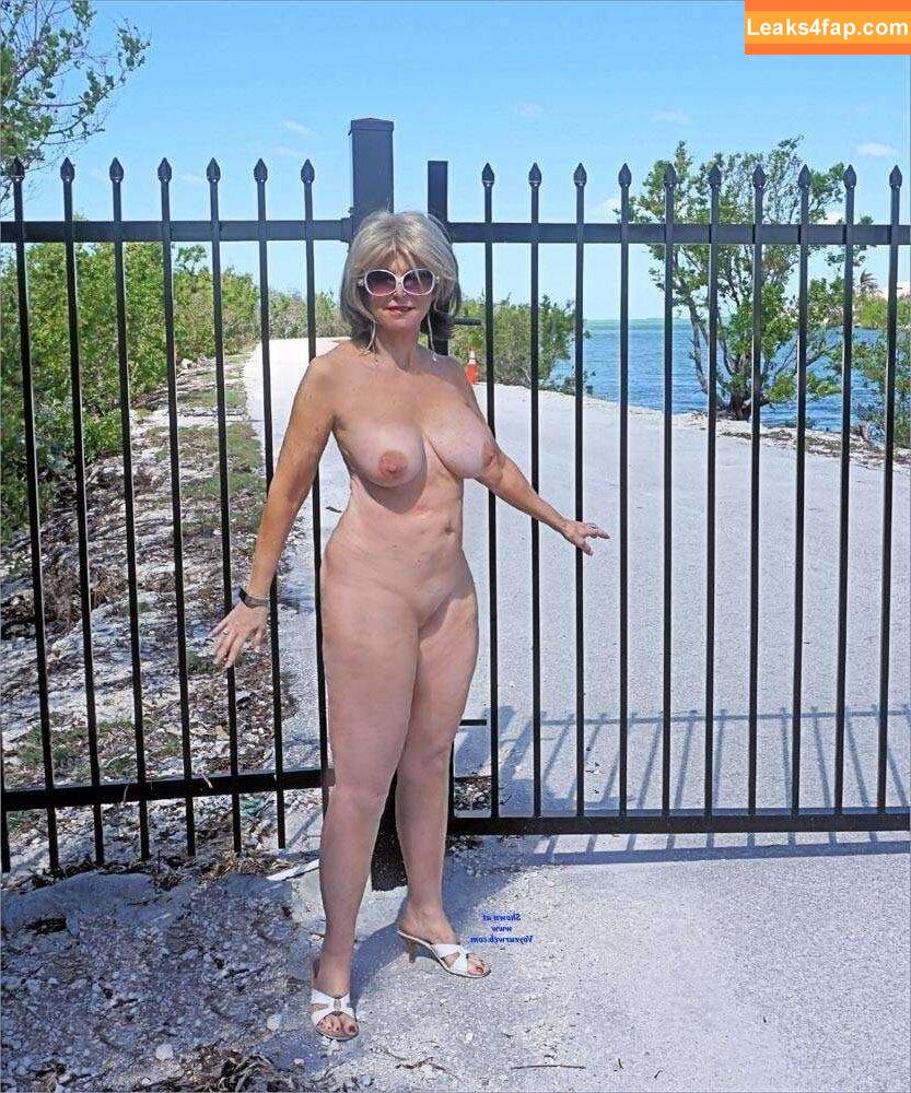 Isabella Kay /  leaked photo photo #0007