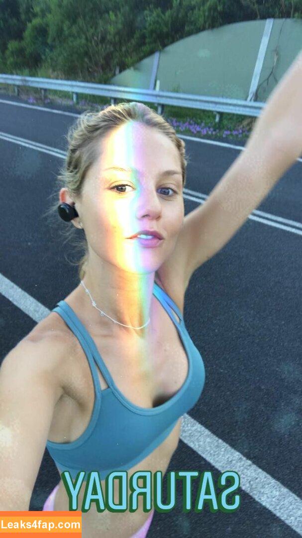 Isabelle Cornish / isabellecornish leaked photo photo #0189