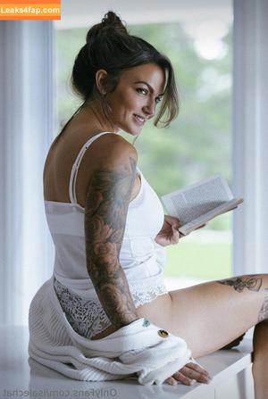 Isabelle Desjardins photo #0004