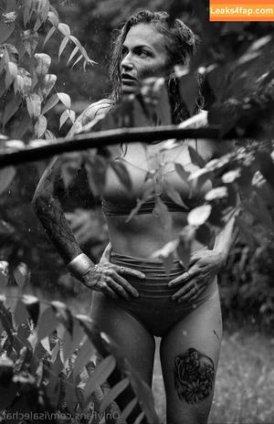 Isabelle Desjardins photo #0018