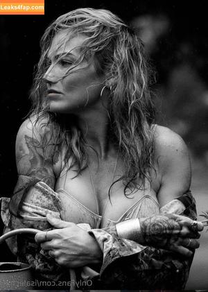 Isabelle Desjardins photo #0022