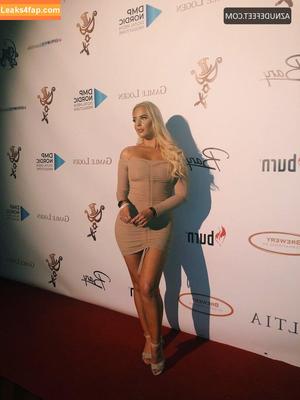 Isabelle Eriksen photo #0002