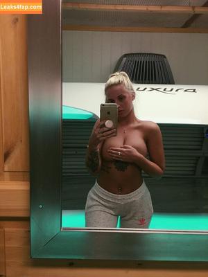 Isabelle Eriksen photo #0009