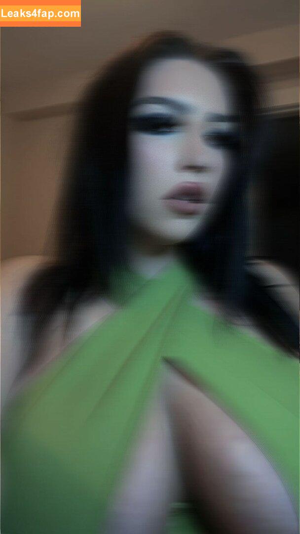 Isabelle Maltais / isabellemaltais leaked photo photo #0009