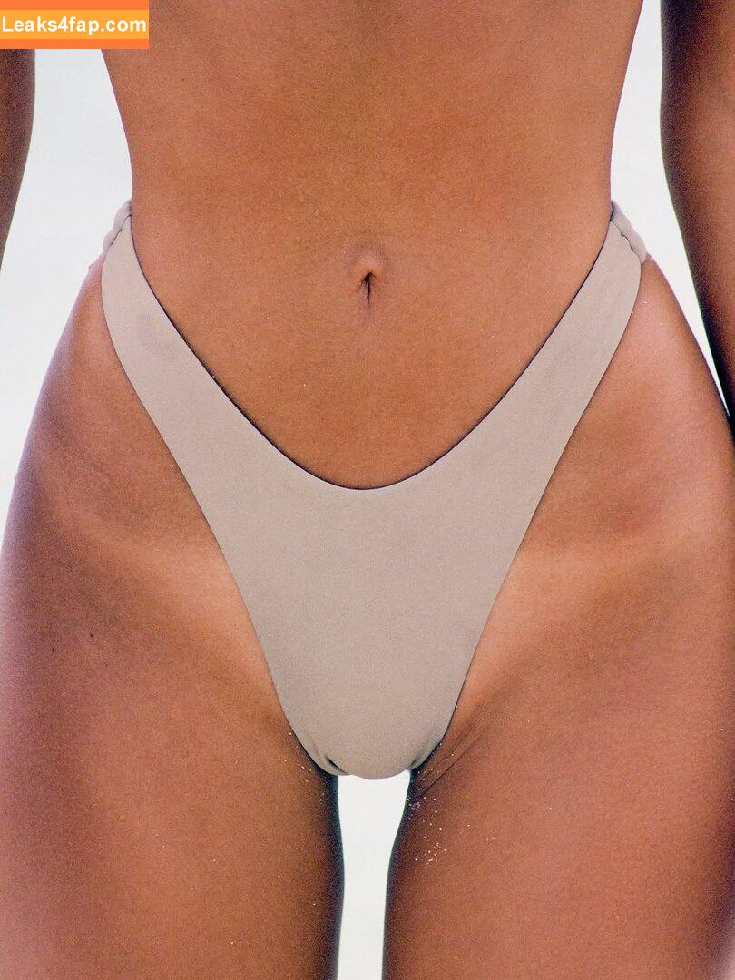 Isabelle Mathers / isabellemathersx leaked photo photo #0194
