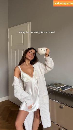 Ischtar Isik photo #0544