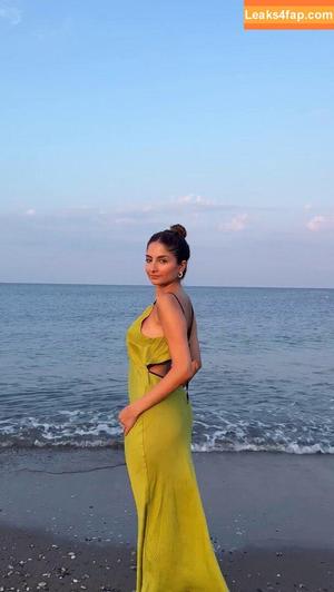 Ischtar Isik photo #0604