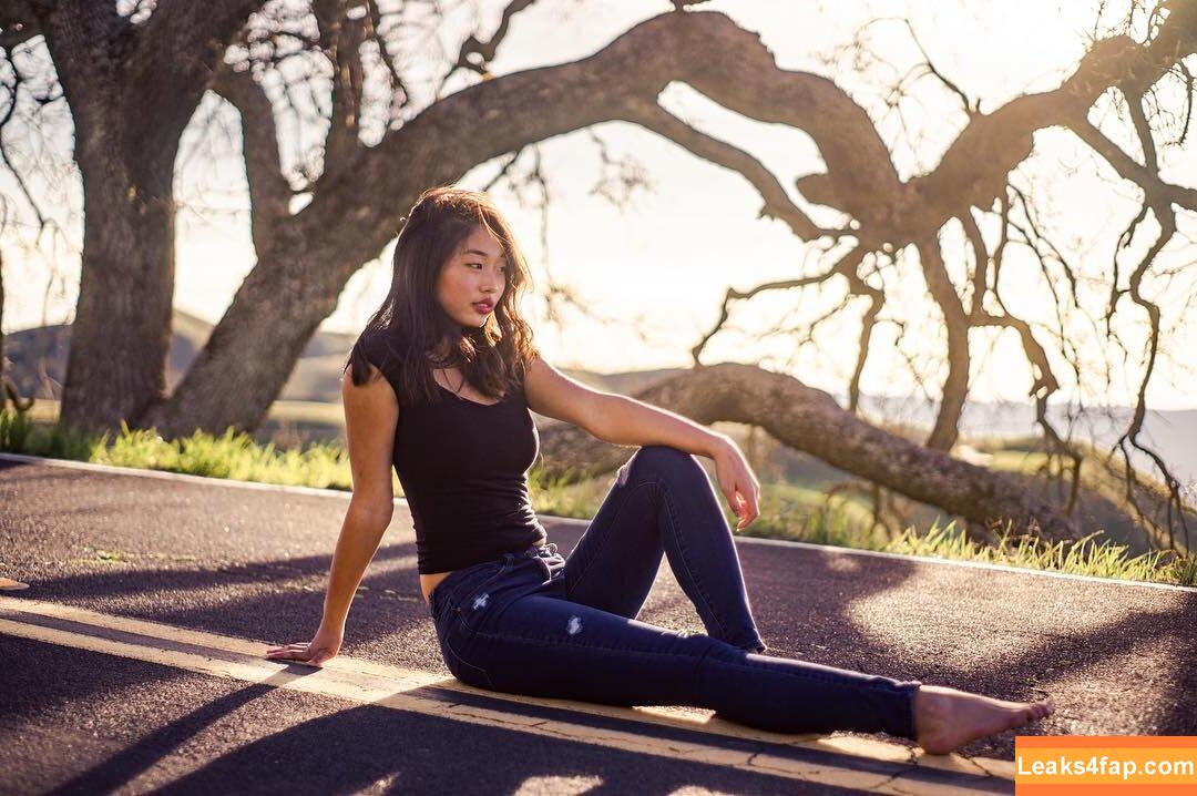 Isis Chu / shuchugou / zoecoxvip leaked photo photo #0009