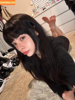 isizzly / sizzlymizzly photo #0032