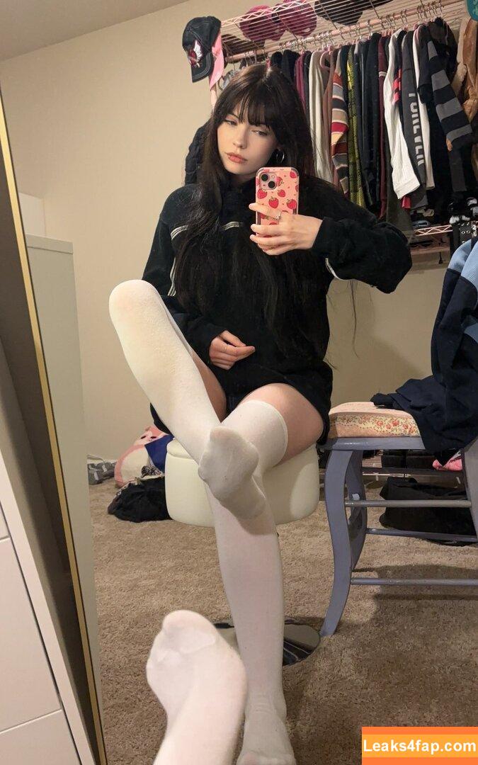 isizzly / sizzlymizzly leaked photo photo #0046