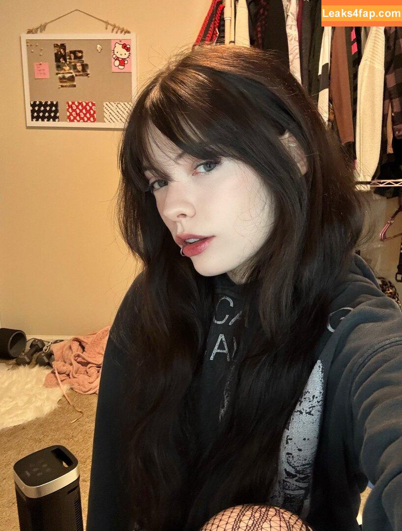 isizzly / sizzlymizzly leaked photo photo #0053