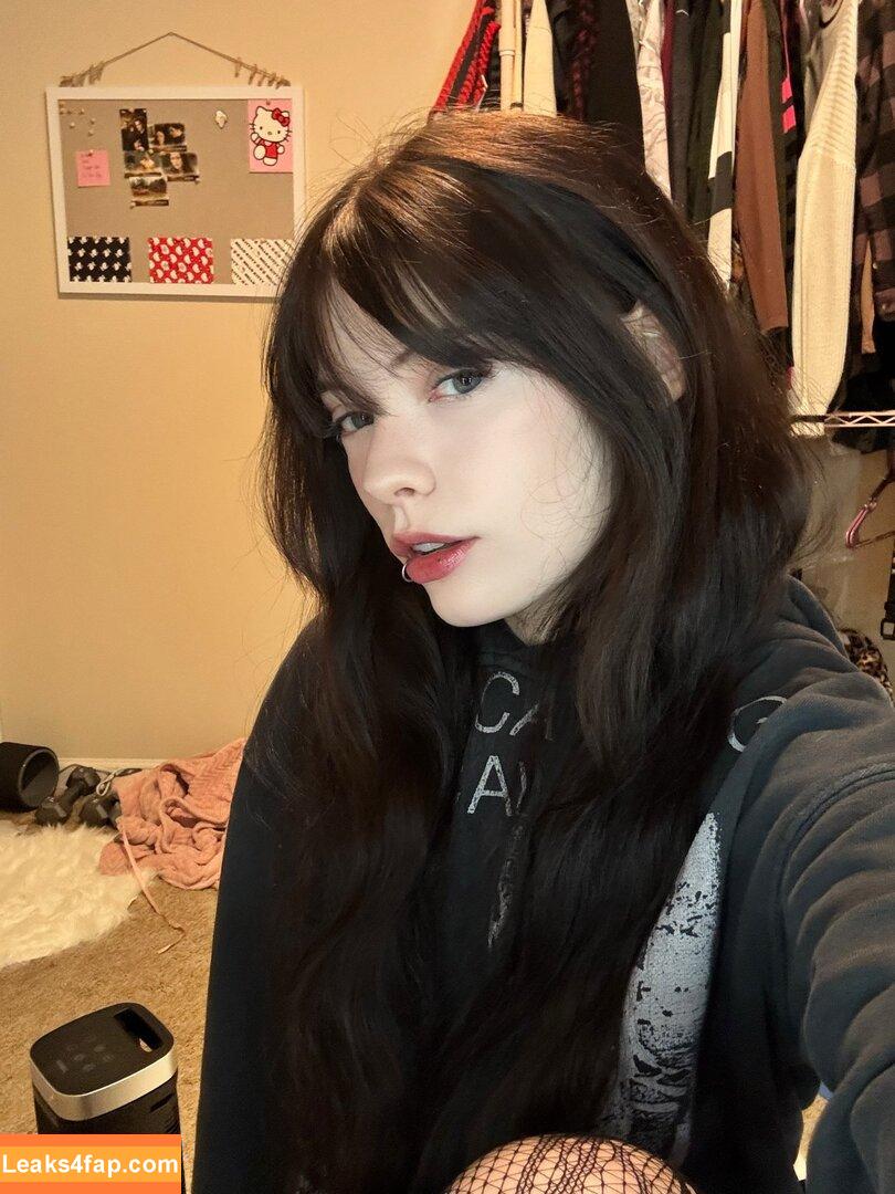 isizzly / sizzlymizzly leaked photo photo #0054