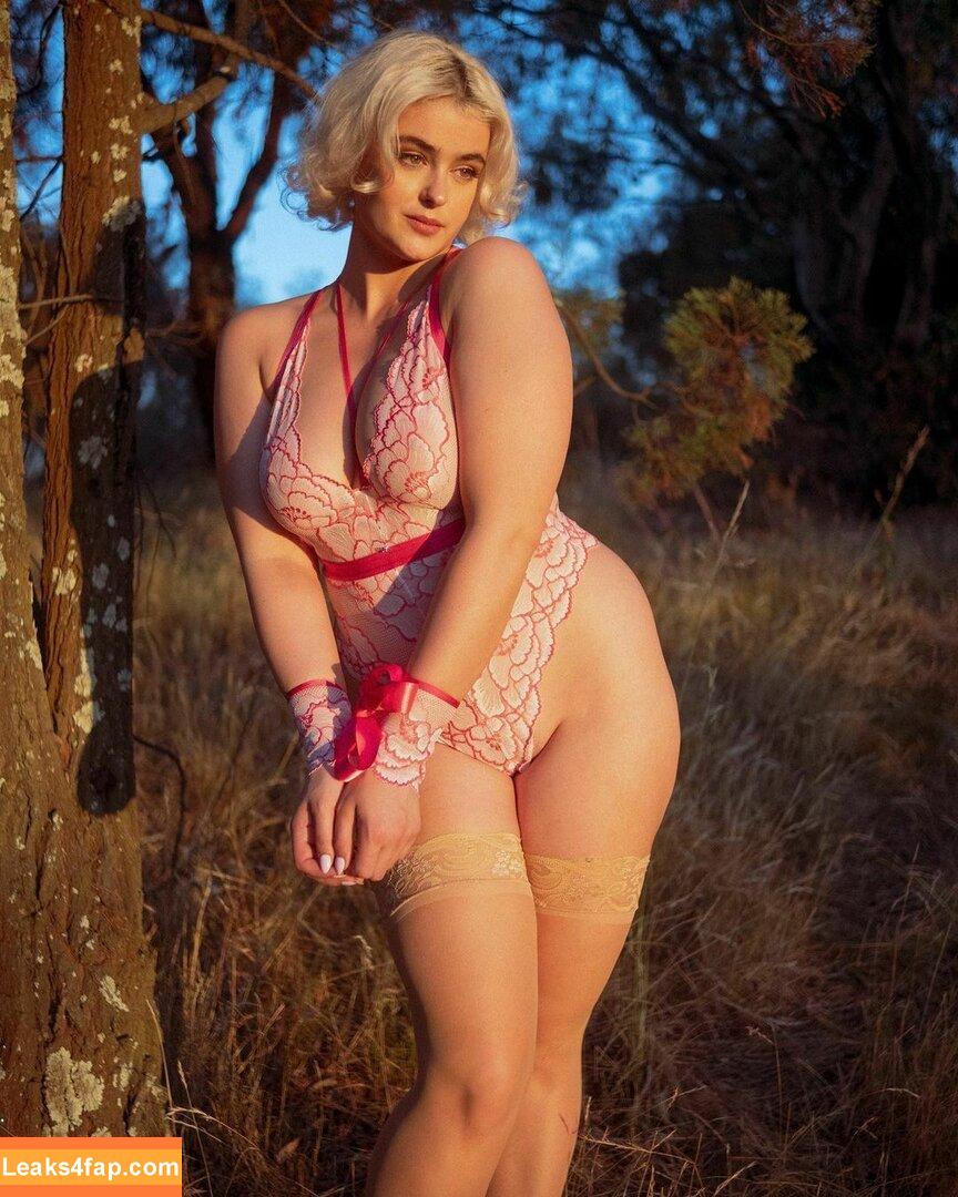 Iskra Lawrence / iskra leaked photo photo #0125