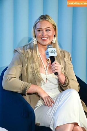 Iskra Lawrence photo #0171