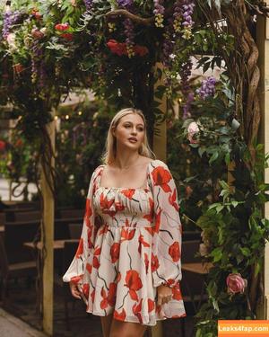 Iskra Lawrence photo #0202