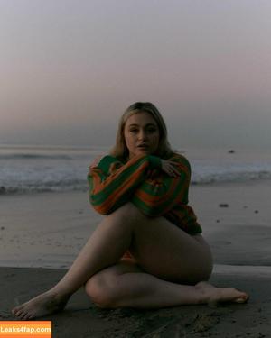 Iskra Lawrence photo #0228