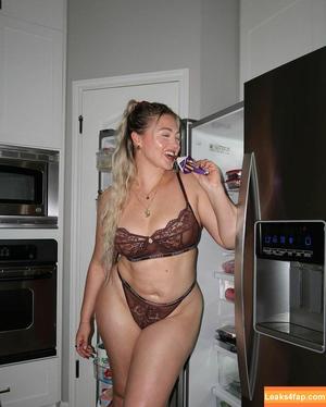 Iskra Lawrence photo #0260
