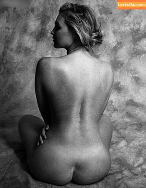 Iskra Lawrence photo #0380