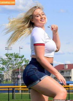 Iskra Lawrence photo #0485