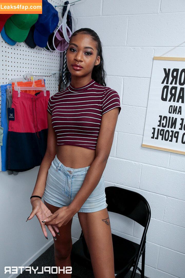 Isla Biza / islabiza / islabiza1 / islabizaxxx leaked photo photo #0456