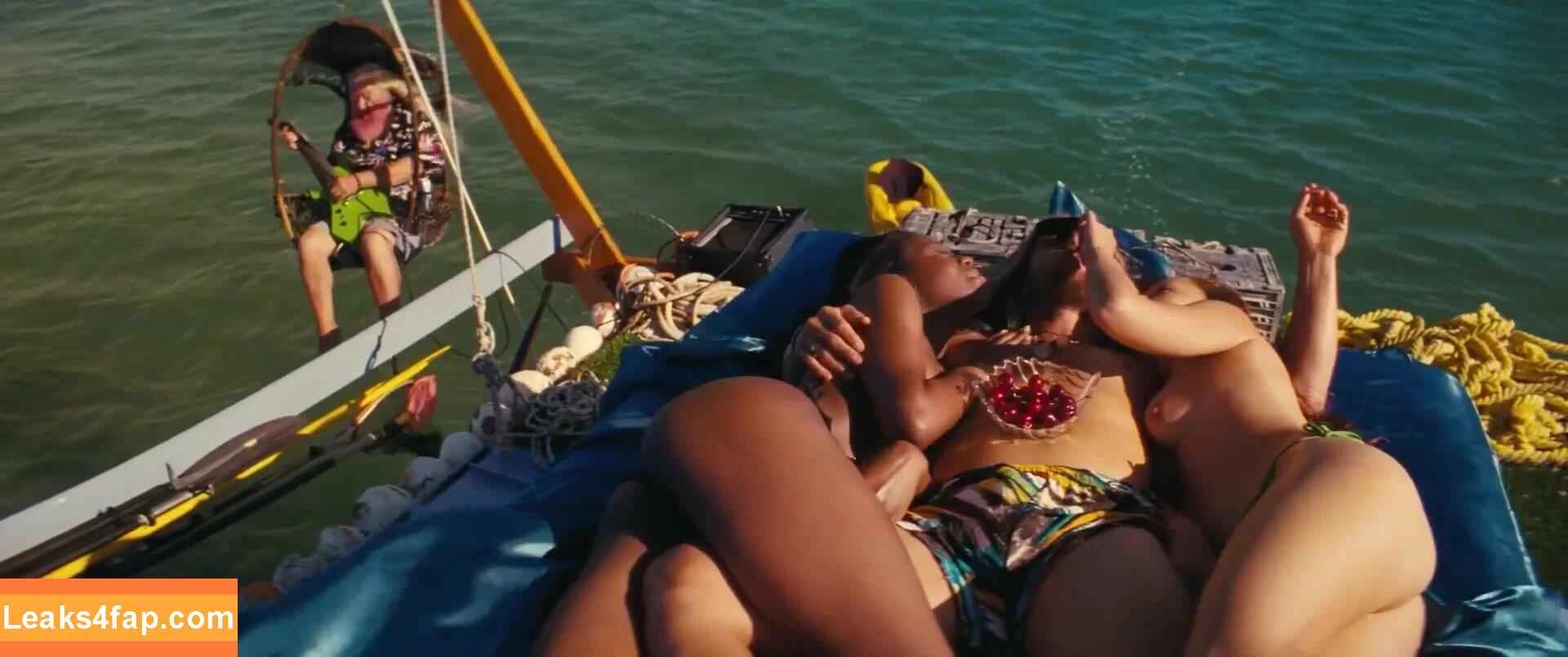 Isla Fisher / islafisher leaked photo photo #0198