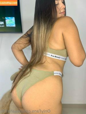 issahot30 photo #0225