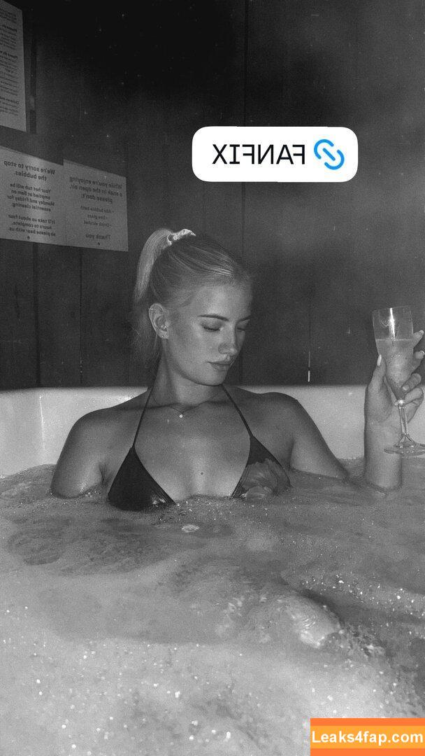 Issy Anderson / Shrewton / micd_up_issy leaked photo photo #0022