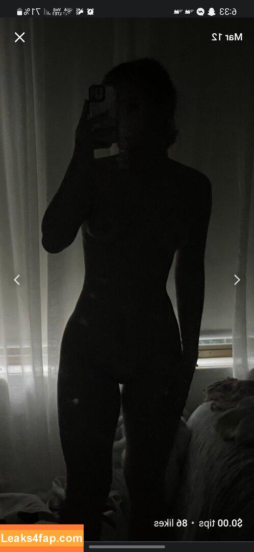 Issy Chan / issy.chan leaked photo photo #0053