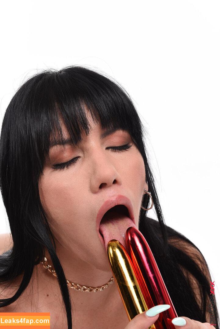 iStripper / istripper_official leaked photo photo #4440