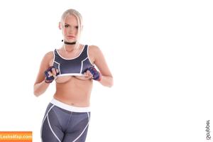 iStripper photo #4592