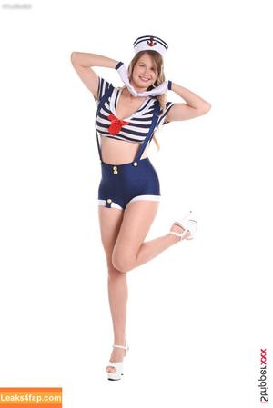 iStripper photo #6111