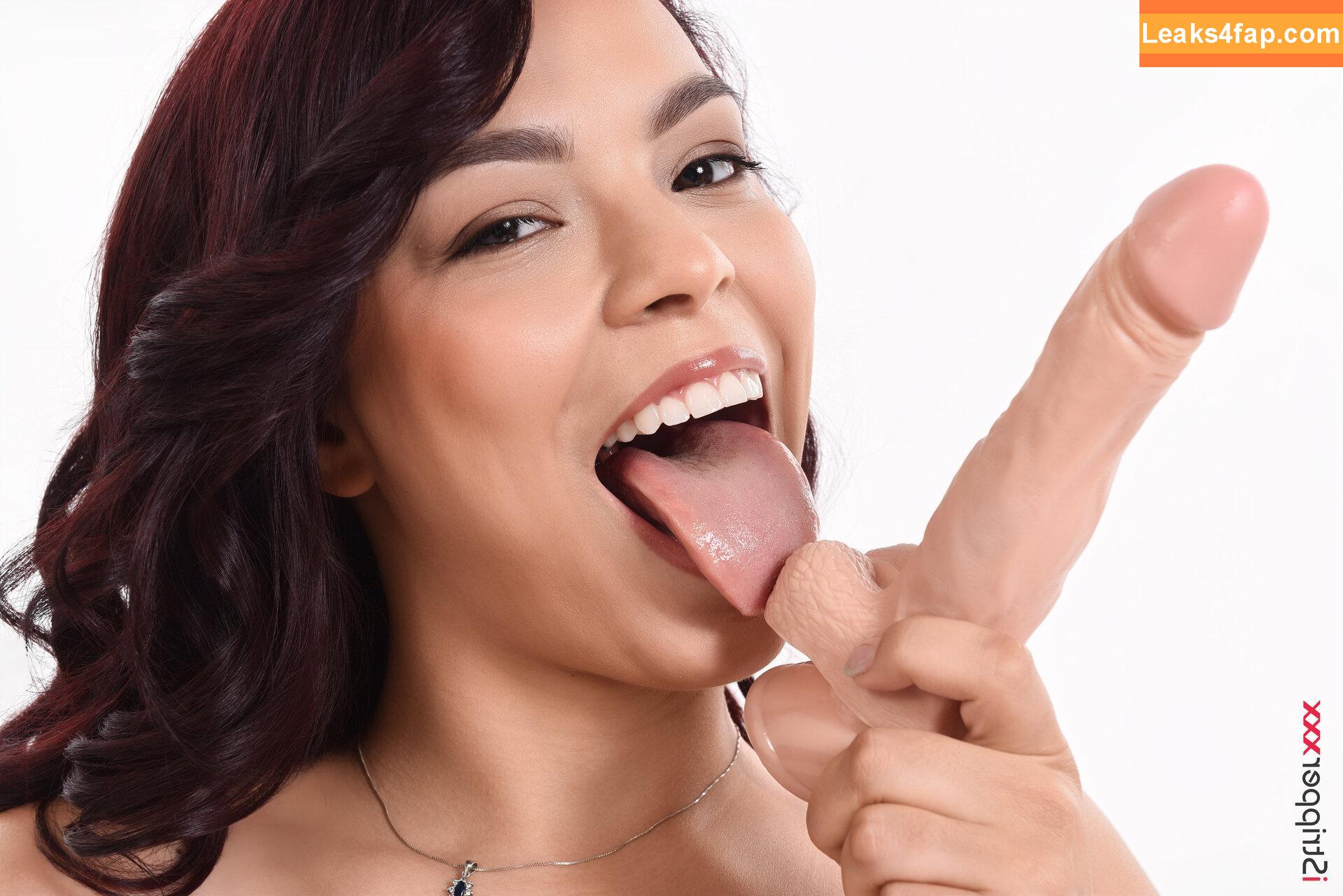 iStripper / istripper_official leaked photo photo #7536