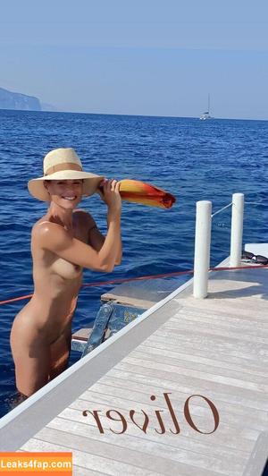 Italian Nude Vips photo #0015