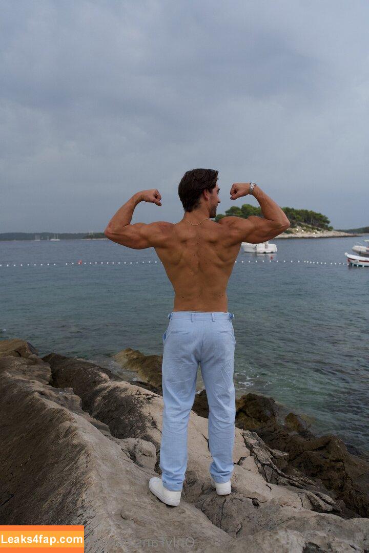 italianstallion3 /  leaked photo photo #0002