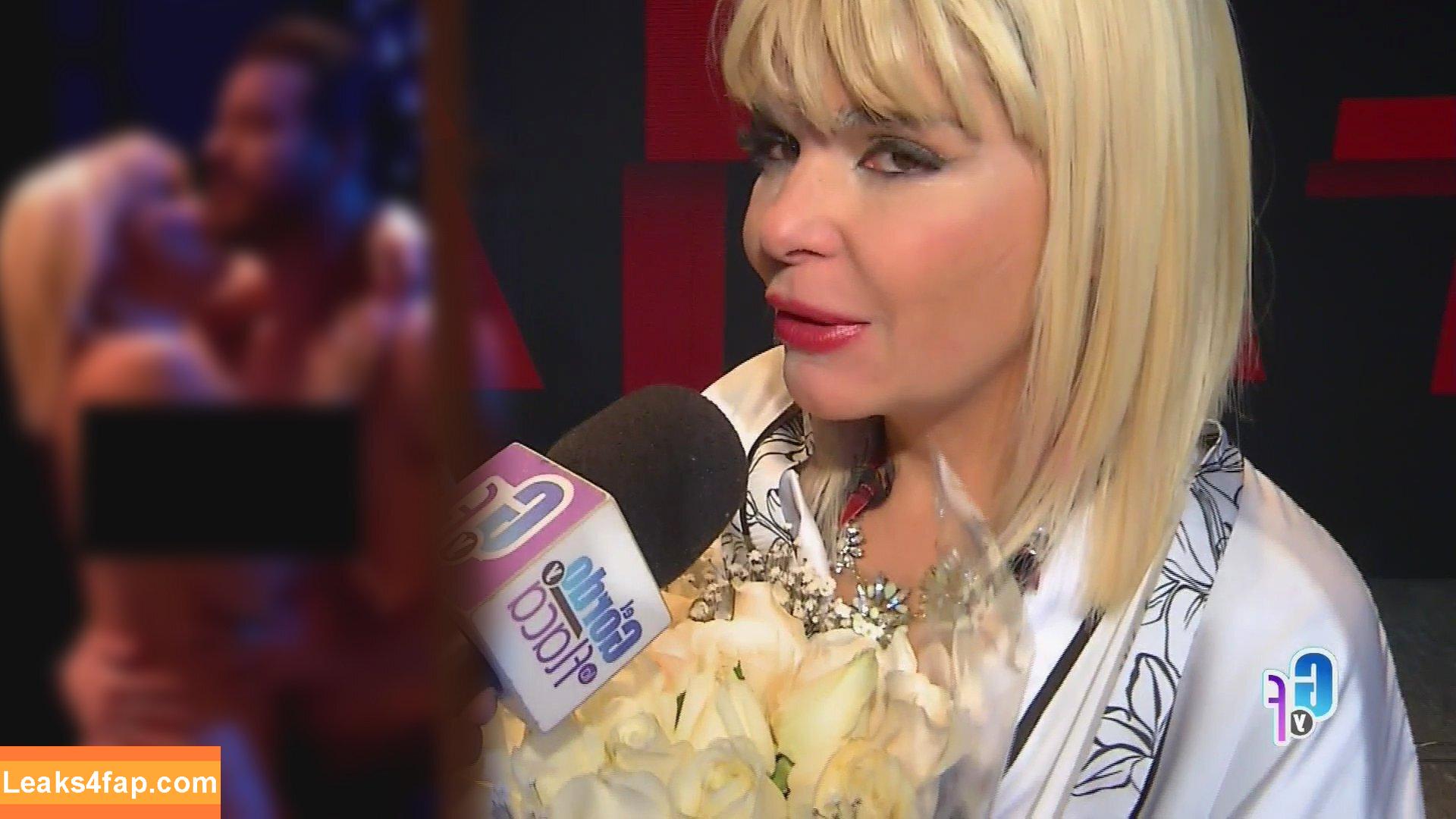 Itatí Cantoral /  leaked photo photo #0004