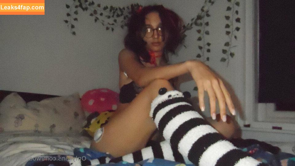 itisntraya / woahitsraya leaked photo photo #0001