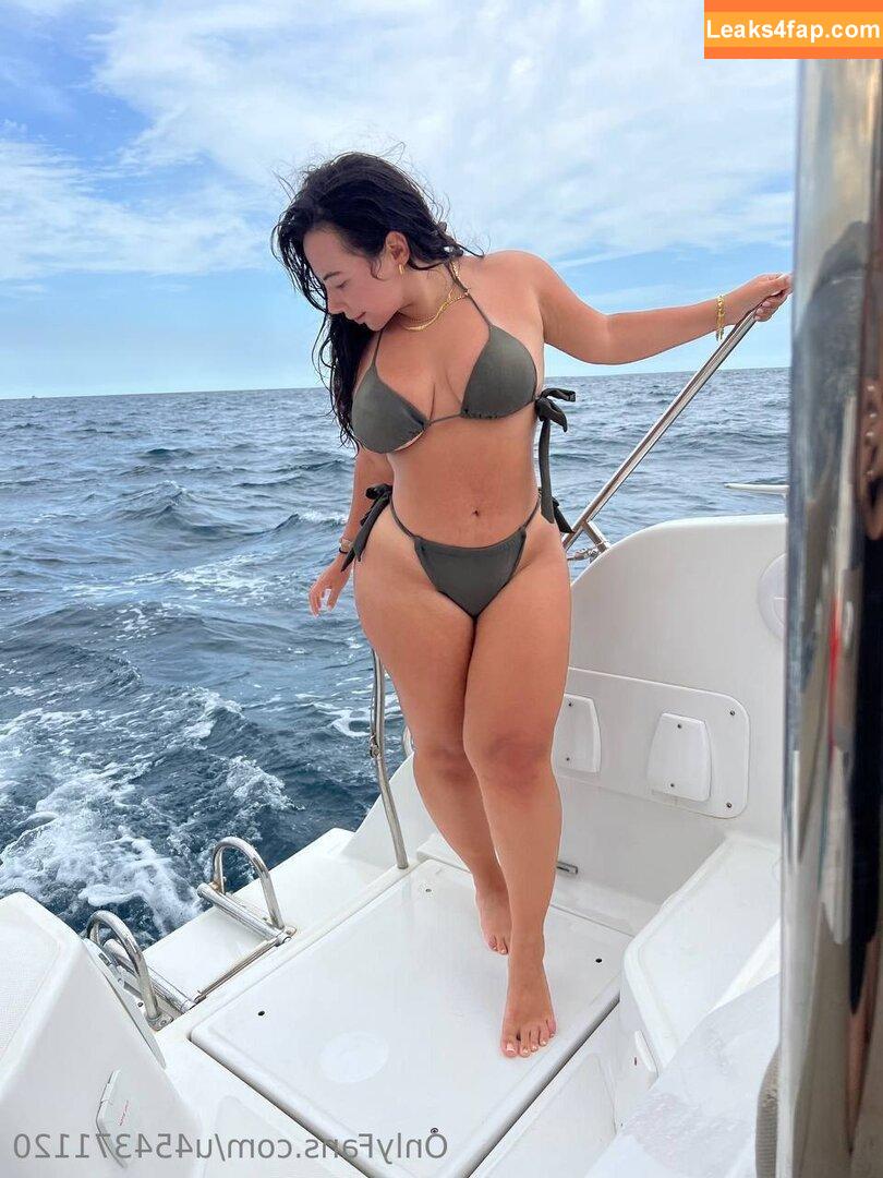 its.dani.xo /  leaked photo photo #0033