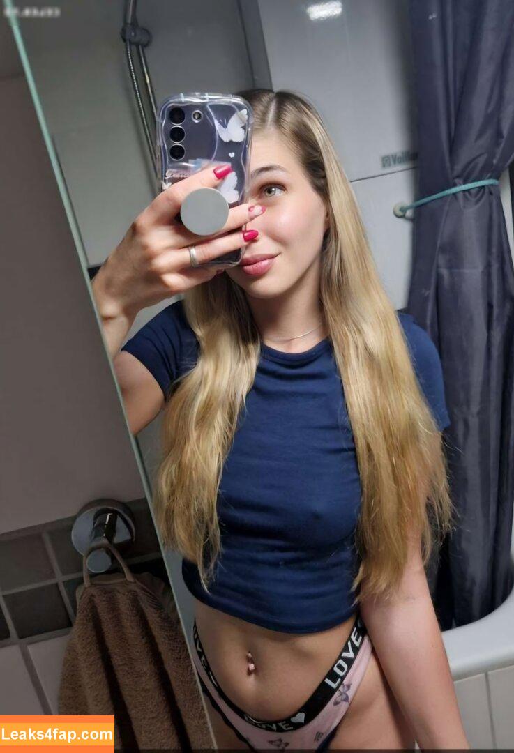 its_sunny93 /  leaked photo photo #0997