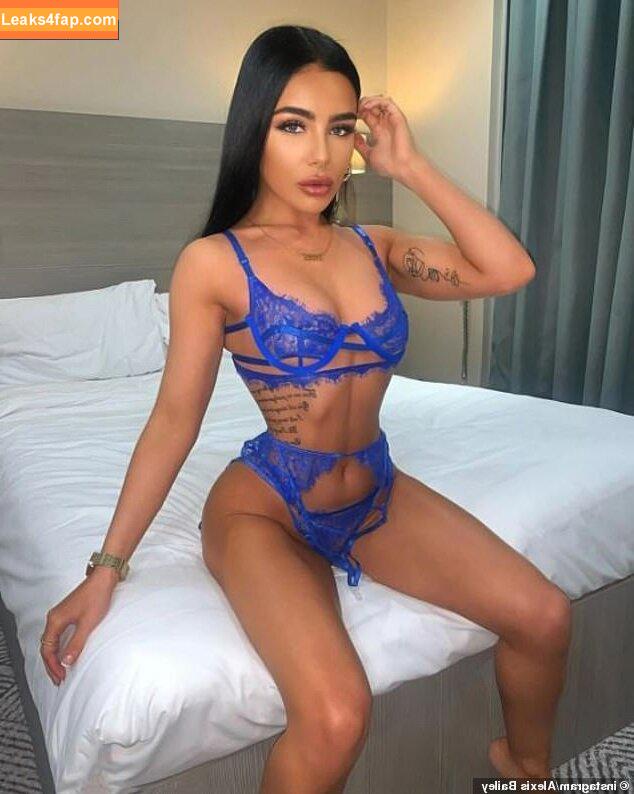 itsalexisbaileyy / Alexis Bailey / alexisbaileey / itsariabaileyy / lexisbailey leaked photo photo #0002
