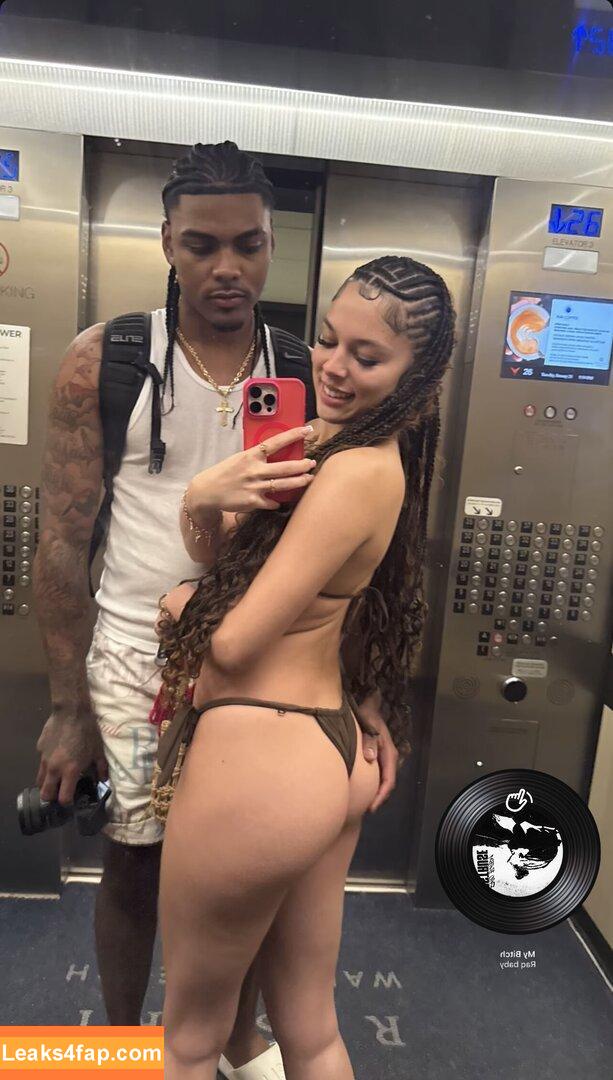 itsambersq / itsambersqq leaked photo photo #0021