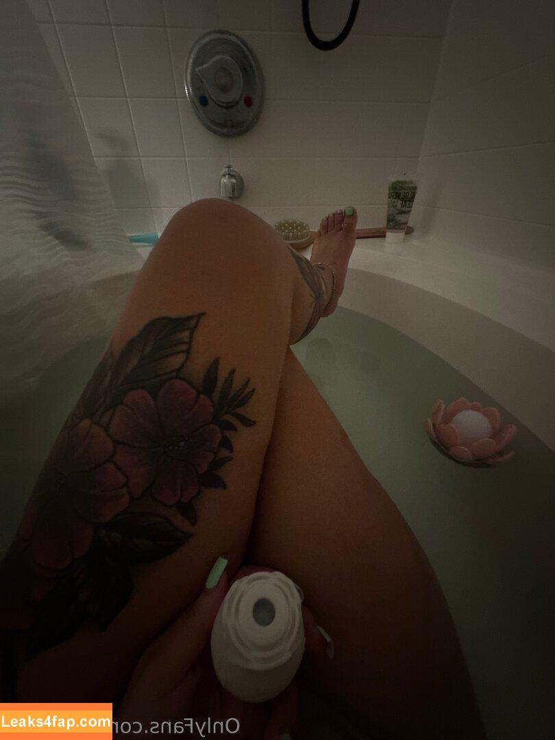 itsferrarii /  leaked photo photo #0003