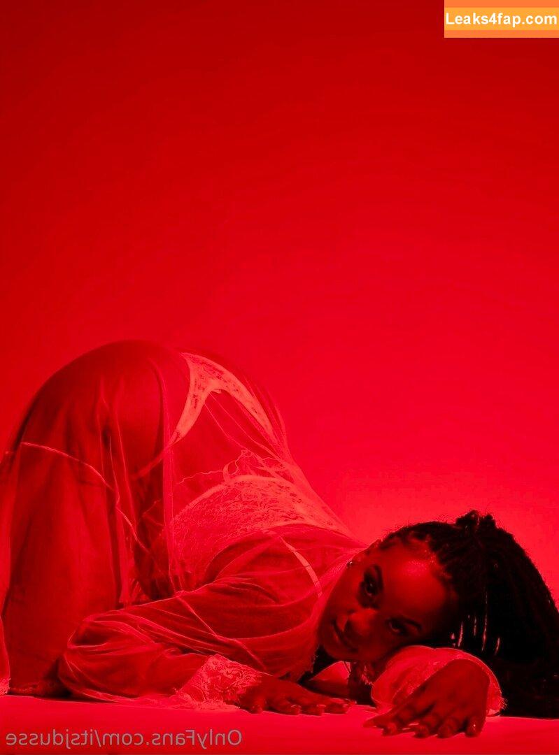 itsjdusse /  leaked photo photo #0001