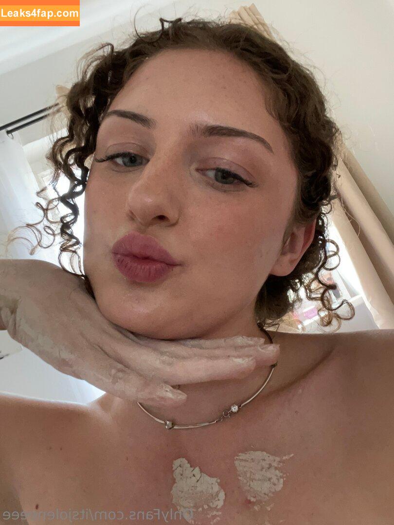 itsjoleneeee / joooes.secret leaked photo photo #0024