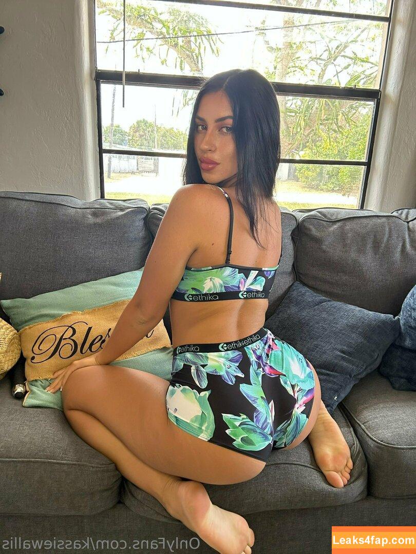 itskassielee / Kassie Wallis / kassie.wallis leaked photo photo #0010