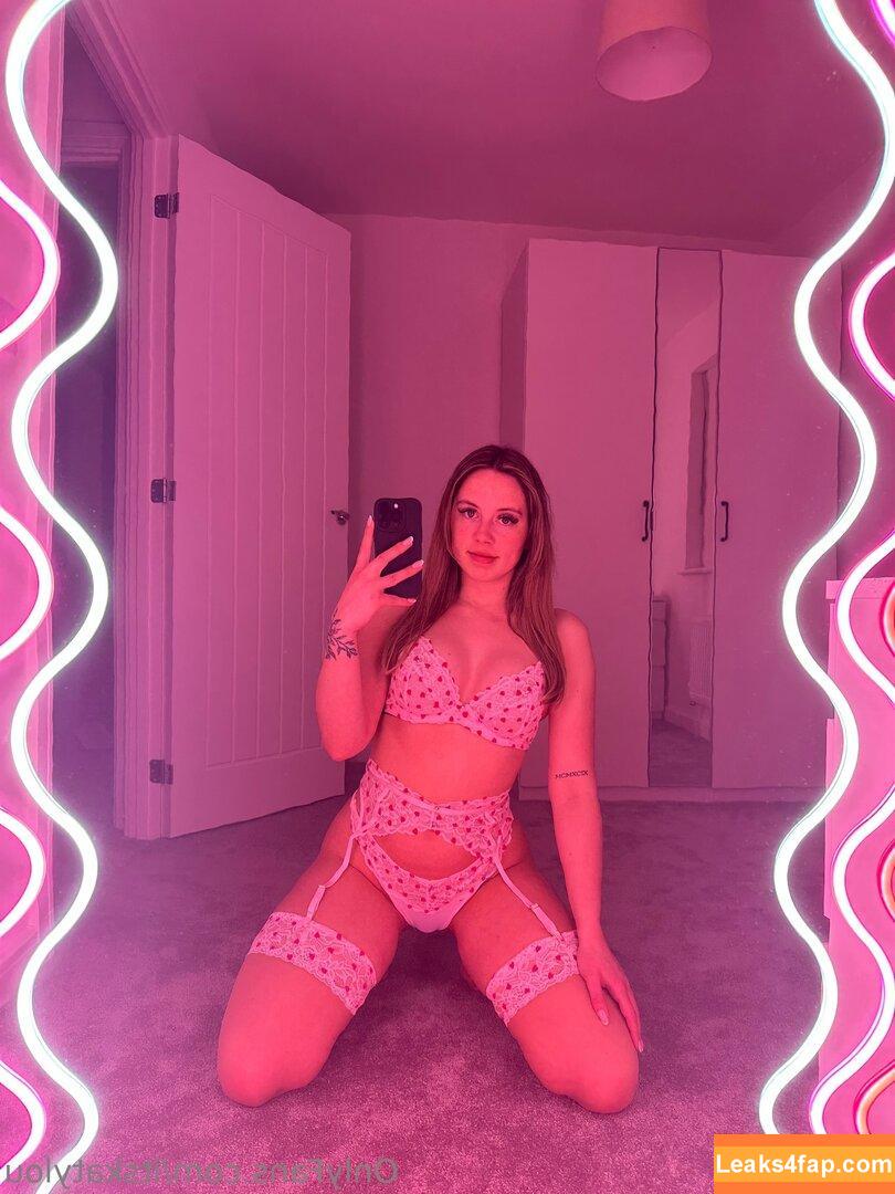 itskatylou / itskatylou_ leaked photo photo #0014
