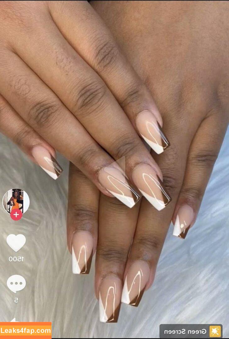 itslaura /  leaked photo photo #0002