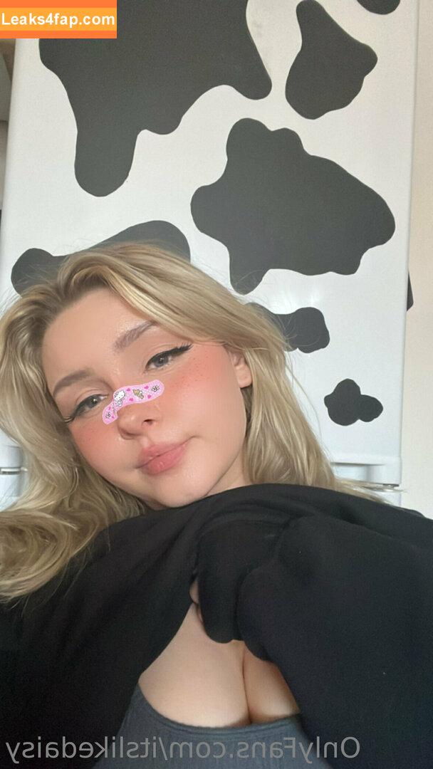 itslikedaisy / peaceofcak3_ leaked photo photo #0016