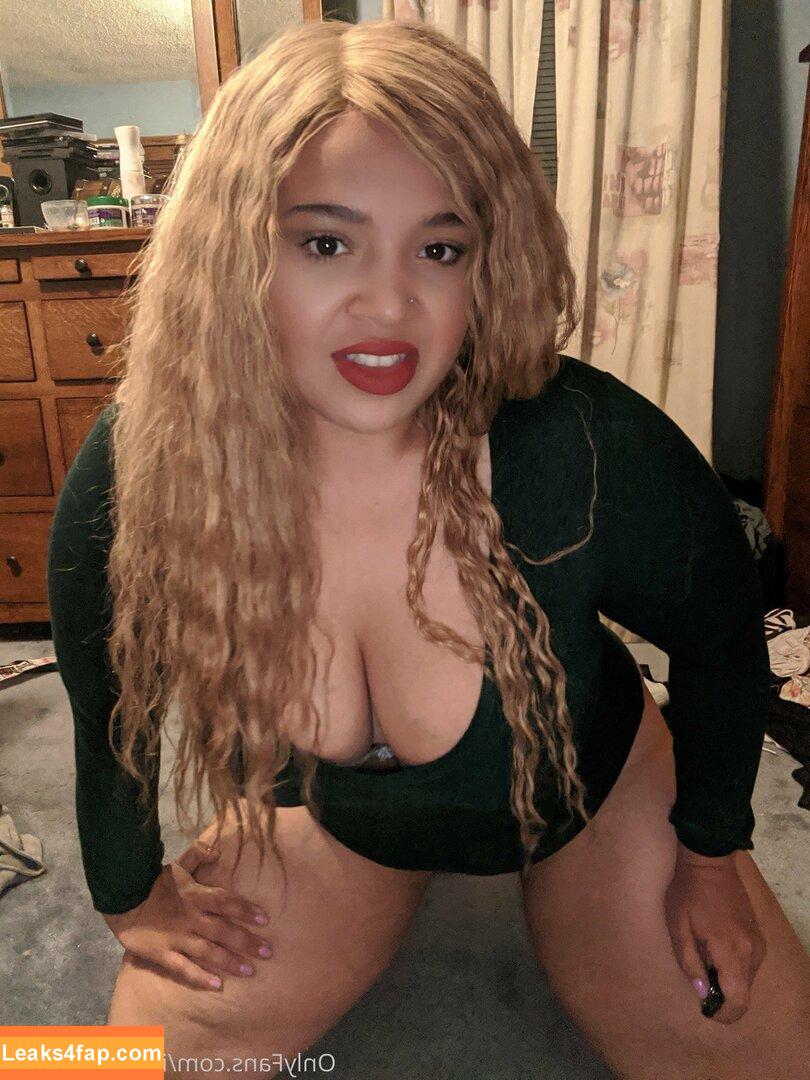 itslivsavage /  leaked photo photo #0016