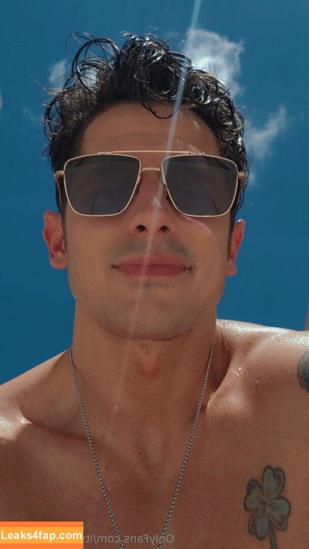itsmetylerjames /  leaked photo photo #0011